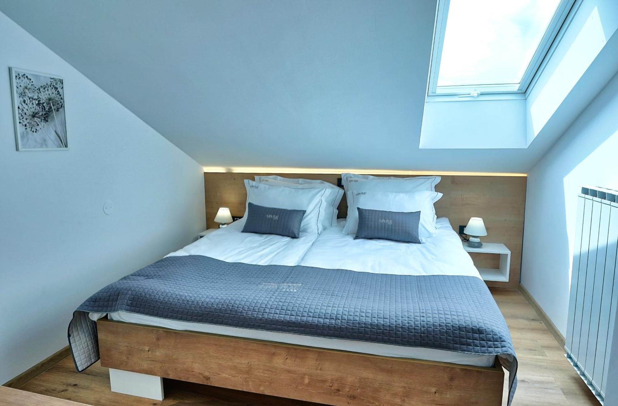 Apartments Lipa Plac 포스토이나 외부 사진