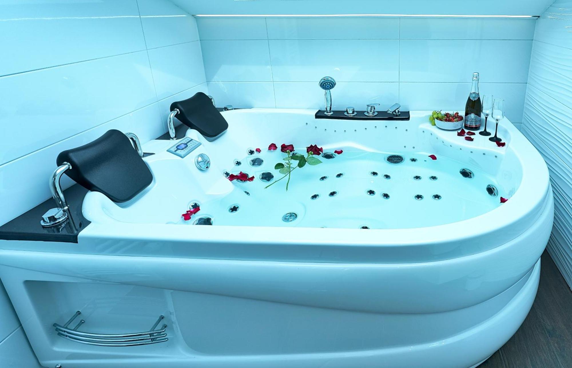 Apartments Lipa Plac 포스토이나 외부 사진
