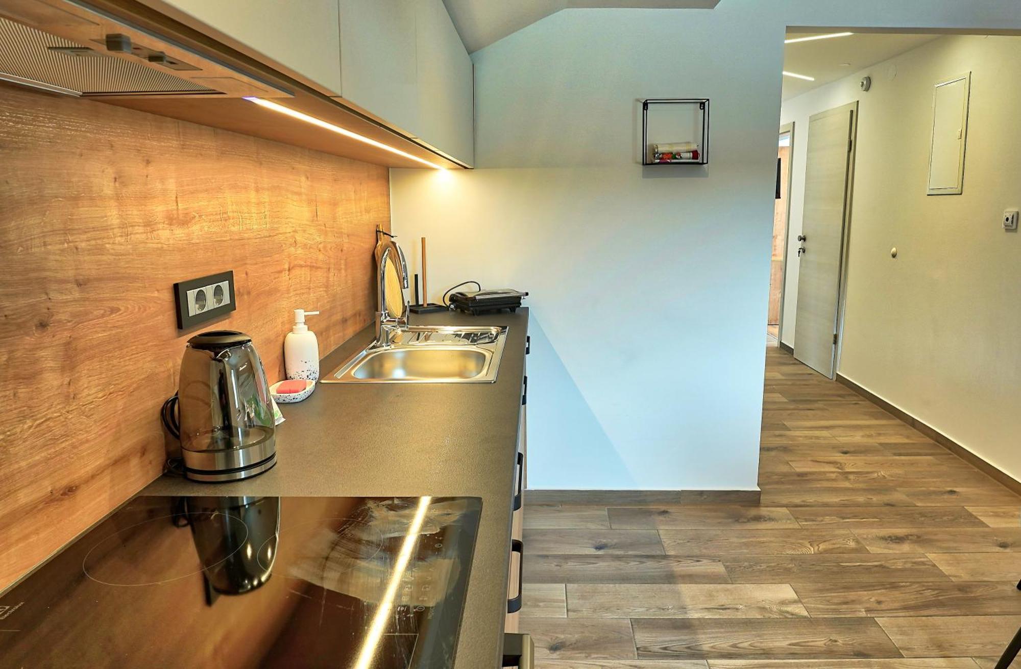 Apartments Lipa Plac 포스토이나 외부 사진